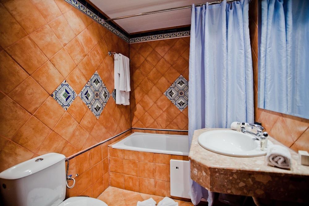 Andalucia Beach Hotel Elenite Extérieur photo