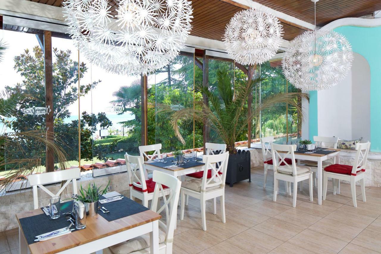 Andalucia Beach Hotel Elenite Extérieur photo